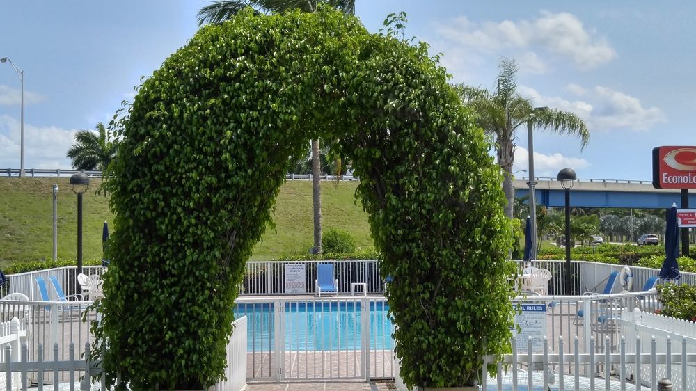 Belmont Inn & Suites Florida City Exterior foto